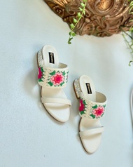 TANGO รองเท้าแฟชั่นสตรีรุ่น TERA ส้นสูง 2 นิ้ว CROCHET LEATHER KNIT FASHION SANDALS