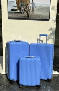 rimowa essential cabin hand carry