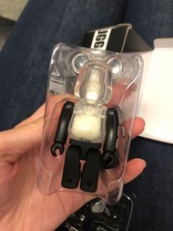 全新 Ugg X Bearbrick MEDICOM TOY BE@RBRICK 100%