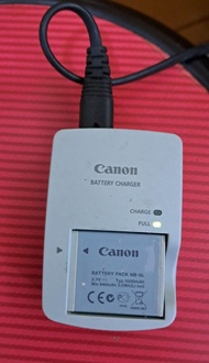Canon 原廠相機電池充電器 CB-2LYE, 連一枚Canon 原廠相機電池