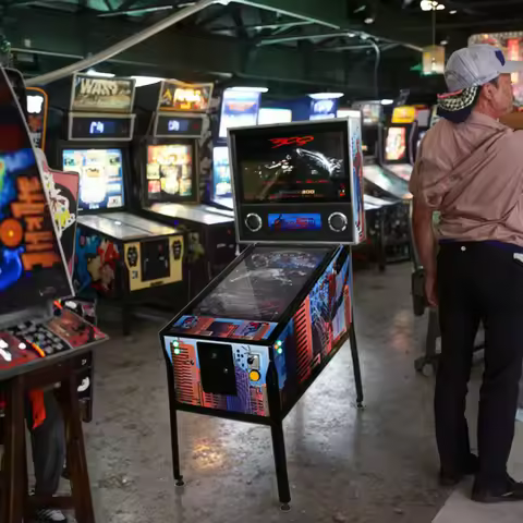 Premium 49'' 4K 120Hz Full Force Feedback Digital Classic Coin-Operated Flipper Virtual Pinball Mach