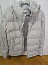 Uniqlo 無縫羽絨外套 L 碼