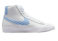Nike womens Blazer Mid 77