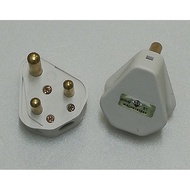 UMS 15AMP PLUG TOP (ROUND LEG)