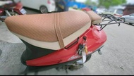 COVER SEAT FOR SUZUKI V100 SCOOTER /DEPAN DAN BELAKANG SARUNG UNTUK SUZUKI V100 SARUNG V100