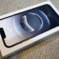 Apple iPhone 16e 128GB 黑色 二手 私人自...