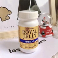 Ready stock [buy2free1] Japan Suntory [Suntory Royal Jelly] Royal Jelly + Sesame E (120 Tablets/Bottle) Suntory Royal Jelly