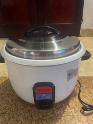 Nồi Cơm Điện Công Nghiệp 4500W 45L Guckoo.