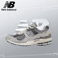 1 New Balance NB 2002R M2002RDA Sneakers