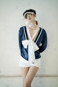 BL002NVHL24_Thea by Thara light weight sweater with big bow เสื้อตัวยนอกแต่งโบแสนสวย