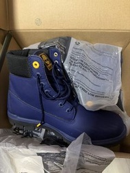 Timberland 深藍色防水靴