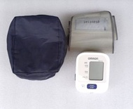 Omron 歐姆龍HEM-7121 手臂式電子血壓計