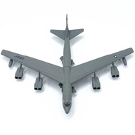 1: 200 American B-52 Remote Strategic Bomber B52 Airplane Model Alloy Simulation Finished Product Or