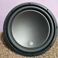 Subwoofer mobil merk JL Audio seri 12W3v3-2