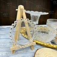 Jewel-rimmed glass plate for dumplings, donuts, areca nuts and betel cakes on a luxury tray
