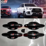 เบ้ากันรอยประตู ครอบมือจับ TOYOTA REVO โลโก้ GR SPORT รถ 4 ประตู  งานแคปล่าโลโก้สีแดง ตรงรุ่น  โลโก้