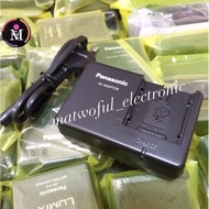 Original Hitachi DZ-BD10, BD70, BX31, GX20, GX3200, GX5000, HS503, MV350, MV380 Handycam Charger