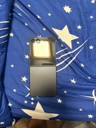 Samsung Galaxy Z Flip7 摺機