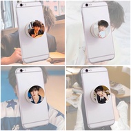 FAMILY TF4 phone holder Tran Dich Hang Truong Que Nguyen cpop, convenient and pretty