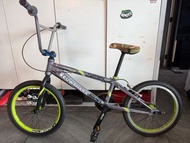 Kuwahara Laserlite Team