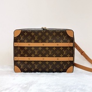 莉亞精品♡ LV 絕版限量 soft trunk 二手美包