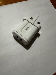 Remax 雙 USB 充電器