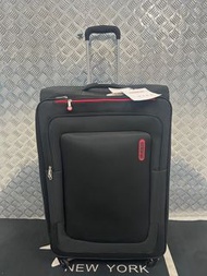 移民精選：American Tourister 30 吋布質可擴展行李箱； American Tourister   30 inch luggage 80  x 50 cm x 28 cm （+ 5c