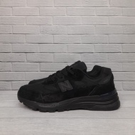 New Balance 992 "Triple black" Shoes