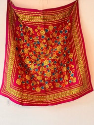 Ysl vintage 棗紅色心心寶石絲巾