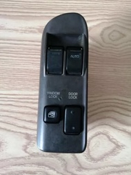 สวิทช์กระจกไฟฟ้า หน้าขวา รถตู้ ไฮเอช หัวจรวด HIACE LH112 LH113 มือสองญี่ปุ่น