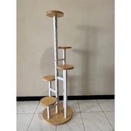 Rak bunga estetik , standing pot kayu tatakan bulat 5 layer tingi 120cm masih ready