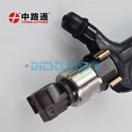 Fuel Injector095000-0570 Suitable for Toyota Avensis Verso Rav4 2.0d 1CD-FTV