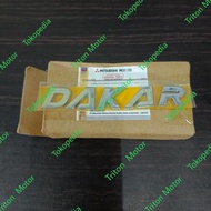Mitsubishi New Pajero Dakar 4N15 Dakar Emblem