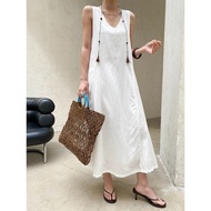 Junan France Holiday Tencel Linen V-Neck Sleeveless Dress