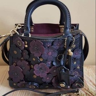 Coach tearose rogue 25