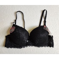 Super Push up Underwire Bra 36b, 36c actual size (note: 40b & 44b on tag)