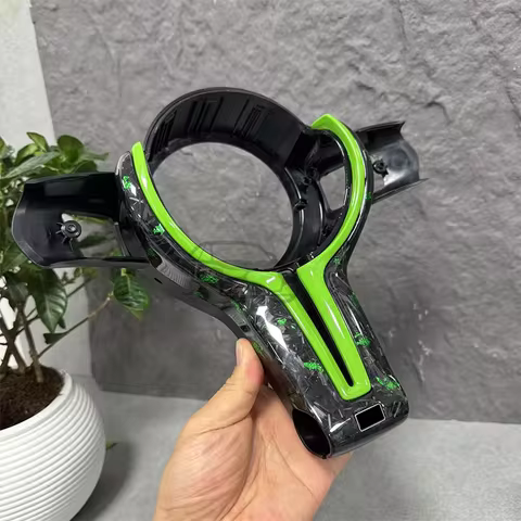 Suitable for BMW M-series F80 F82 F10 F06 F16 M-sport steering wheel forged carbon fiber cover with 