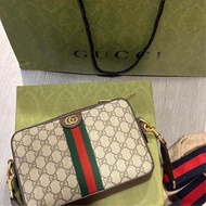 ❤️大全配免運❤️GUCCI 側背包 專櫃熱銷 OPHIDIA GG肩背帶 二手很新 Gucci側背包 Gucci相機包