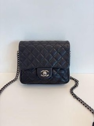 Chanel mini square 
黑銀荔枝牛皮