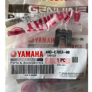 NMAX155 / NVX155 / NMAX / NVX FRONT PULLEY SLIDER CVT U CLIP  { 100 % ORIGINAL YAMAHA PARTS } 44D-E7