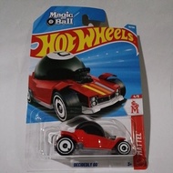 Kereta Mainan Hot Wheels Decidedly Go Magic 8 Ball