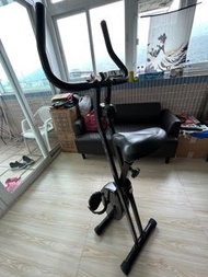 OTO 摺合式磁控健身單車機