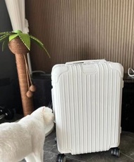 rimowa essential cabin size 21" hand carry 手提行李 上機