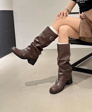 chloe.store MIDNIGHT BOOTS รองเท้าบูทยาว แบบสวม สีน้ำตาลและสีดำ 36-40