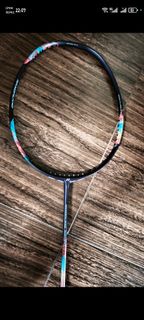 Yonex Nanoflare 700 pro羽毛球拍