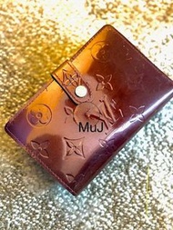 LV 漆皮Logo壓紋法式銀包