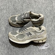 2002r grey uk. 43