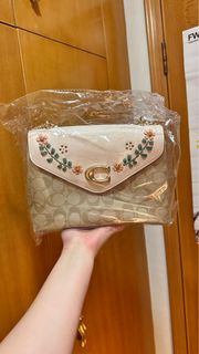 Coach 斜孭袋 Tammie Leather Shoulder Bag with Floral Whipstitch - Light Khaki