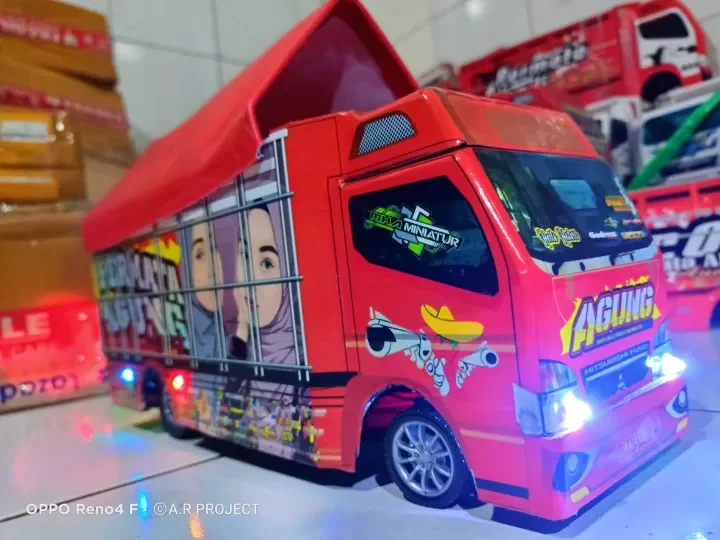 MINIATUR TRUK OLENG KAYU/MINIATUR TRUK OLENG FULL LAMPU/MINIATUR TRUK OLENG TERLARIS/MNIATUR TRUK OLENG TERBARU/MINIATUR TRUK OLENG TERMURAH/TRUK OLENG/TRUK OLENG MINIATUR/MAINAN ANAK/Mobil oleng/Mobil oleng miniatur