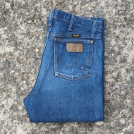 W9/31 Used Jeans Wrangler Model 13MWZ Actual Waist 31.5 "Full Body Length 46" Leg End 8 "Made Mexico